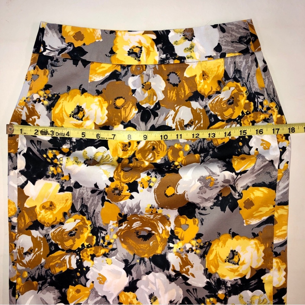 J. CREW Stretch Golden Rose Floral Pencil Skirt (S) - Picture 12 of 17
